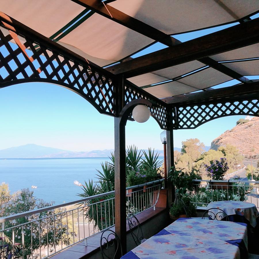 Paradiso Hotel Ristorante Riaci Capo المظهر الخارجي الصورة